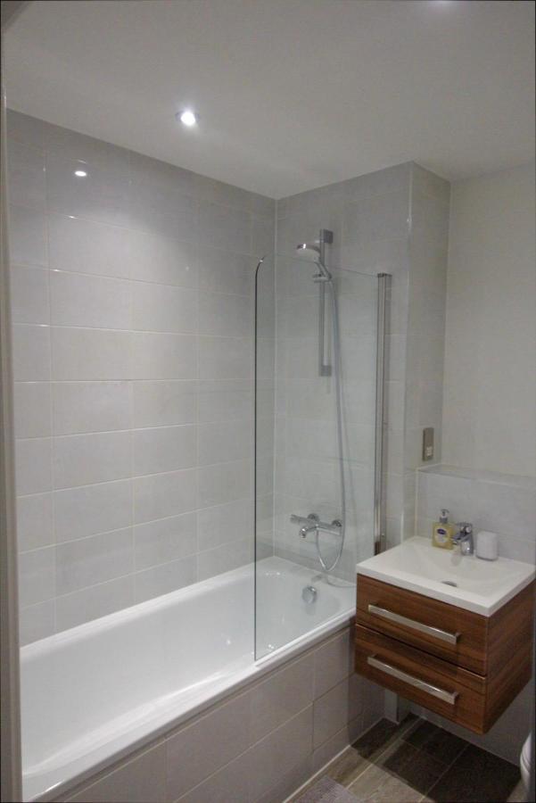 Modern 2 Bed Apartment With Central Location برمنغهام المظهر الخارجي الصورة